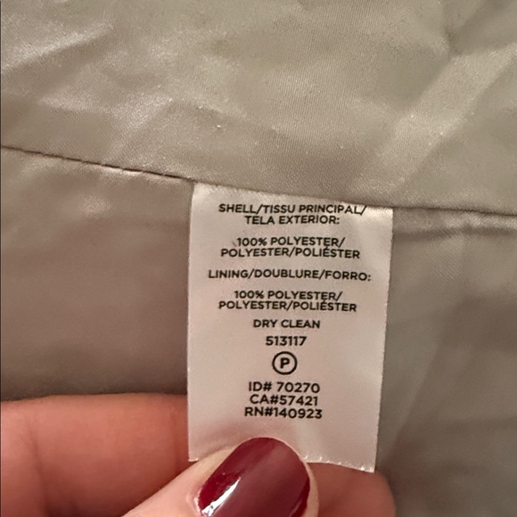 Loft ladies coat! Very soft and comfortable to wear! In size large! - Picture 5 of 5